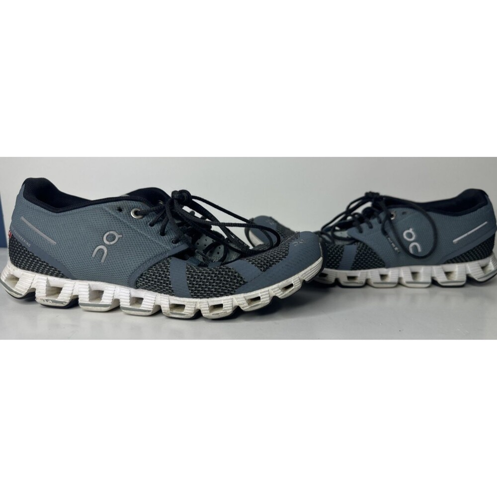 On Women "Cloud 5  Combo" Running Shoes Size W7 Blue Knit